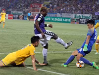 [ẢNH] Bị SLNA ngăn cản, Hà Nội FC vô địch nhờ 