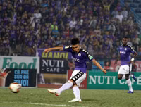 [ẢNH] Bị SLNA ngăn cản, Hà Nội FC vô địch nhờ 