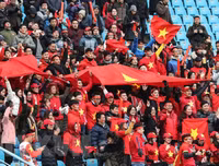 Hàng ngàn CĐV Việt Nam đang đổ về Thường Châu cổ vũ đội tuyển U23