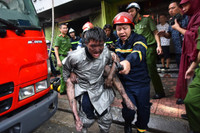 [ẢNH] Những khoảnh khắc xúc động về các chiến sỹ cảnh sát PCCC và Cứu nạn cứu hộ