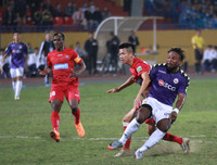 [ẢNH] Quang Hải mờ nhạt, Hà Nội FC vẫn giành trọn 3 điểm trước Hải Phòng