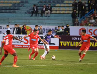 [ẢNH] Quang Hải mờ nhạt, Hà Nội FC vẫn giành trọn 3 điểm trước Hải Phòng