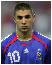 [ẢNH] Hài hước hình ảnh những sao lớn thuở còn 