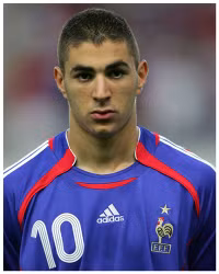 [ẢNH] Hài hước hình ảnh những sao lớn thuở còn 