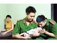 Hình ảnh người Hà Nội ứng xử văn minh, thanh lịch