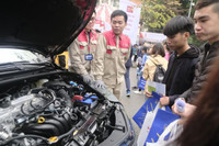 Học sinh THPT Hà Nội hào hứng với tư vấn tuyển sinh đại học 2019