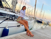 [ẢNH] Ronaldo và bạn gái khoe dáng bốc lửa trên du thuyền ở Hy Lạp