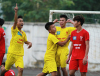 [ẢNH] Những khoảnh khắc ấn tượng loạt trận chiều 13-10