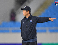 [ẢNH] Chịu nhiều sức ép, tuyển Thái Lan lặng lẽ tập dưới mưa lạnh sân Mỹ Đình