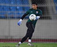 [ẢNH] Chịu nhiều sức ép, tuyển Thái Lan lặng lẽ tập dưới mưa lạnh sân Mỹ Đình