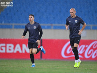 [ẢNH] Chịu nhiều sức ép, tuyển Thái Lan lặng lẽ tập dưới mưa lạnh sân Mỹ Đình