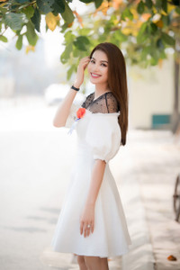 Phạm Hương nhảy flashmob cùng hàng nghìn sinh viên