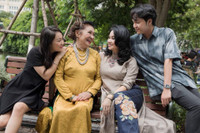 Bộ ảnh 3 thế hệ của gia đình Diva Thanh Lam