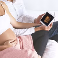 [Ảnh] Những khoảnh khắc ấn tượng về gia đình trên khắp thế giới