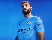 [ẢNH] Cận cảnh mẫu áo đấu mới đẹp lạ của Man City