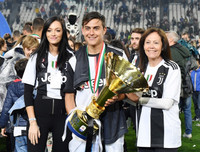 [ẢNH] Bạn gái xinh như mộng của Paulo Dybala vừa nhiễm Covid-19