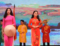 Lễ xuất quân đậm màu sắc của đương kim vô địch THPT Trần Quốc Tuấn