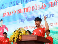 Lễ xuất quân đậm màu sắc của đương kim vô địch THPT Trần Quốc Tuấn