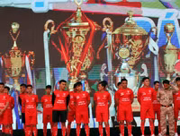 Lễ xuất quân đậm màu sắc của đương kim vô địch THPT Trần Quốc Tuấn