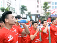 Lễ xuất quân đậm màu sắc của đương kim vô địch THPT Trần Quốc Tuấn