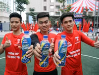 Lễ xuất quân đậm màu sắc của đương kim vô địch THPT Trần Quốc Tuấn