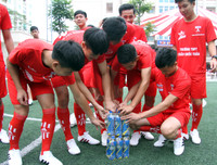 Lễ xuất quân đậm màu sắc của đương kim vô địch THPT Trần Quốc Tuấn