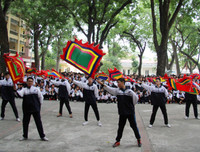 Thầy trò trường Nguyễn Thị Minh Khai tưng bừng xuất quân