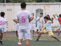 [ẢNH] THPT Việt Hoàng gây bất ngờ, THPT Trương Định thắng sát nút