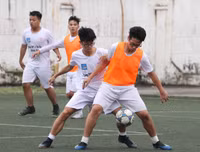 [ẢNH] THPT Việt Hoàng gây bất ngờ, THPT Trương Định thắng sát nút