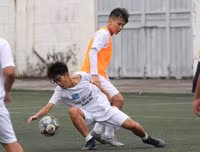 [ẢNH] THPT Việt Hoàng gây bất ngờ, THPT Trương Định thắng sát nút