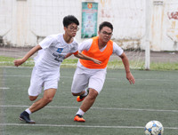 [ẢNH] THPT Việt Hoàng gây bất ngờ, THPT Trương Định thắng sát nút