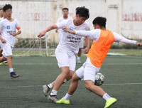 [ẢNH] THPT Việt Hoàng gây bất ngờ, THPT Trương Định thắng sát nút