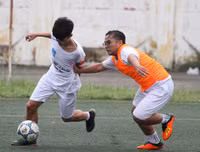 [ẢNH] THPT Việt Hoàng gây bất ngờ, THPT Trương Định thắng sát nút