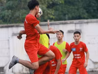 [ẢNH] Hai chiều cảm xúc sau loạt penalty đưa THPT Phùng Khắc Khoan vào vòng 1/8