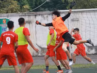 [ẢNH] Hai chiều cảm xúc sau loạt penalty đưa THPT Phùng Khắc Khoan vào vòng 1/8