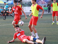 [ẢNH] Hai chiều cảm xúc sau loạt penalty đưa THPT Phùng Khắc Khoan vào vòng 1/8