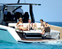 [ẢNH] Sao tuyển Đức diễn 