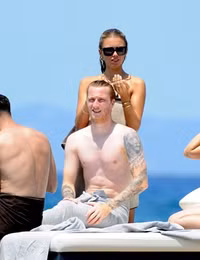 [ẢNH] Sao tuyển Đức diễn 