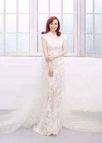 Hoa hậu Diệu Hoa cùng chồng hạnh phúc bên 3 con