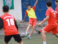 [ẢNH] Dẫn bàn ngay phút đầu, THPT Yên Hòa thắng hú vía sau loạt luân lưu