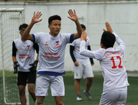 [ẢNH] THPT Dương Xá vượt qua THPT Nguyễn Tất Thành sau bữa tiệc bóng đá