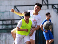 [ẢNH] Thua ngược 1-4, cựu vô địch THPT Hoàng Cầu dừng bước