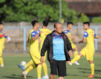 [ẢNH] ĐT Việt Nam sảng khoái tập dưới nắng Bali, chờ lấy 3 điểm từ Indonesia