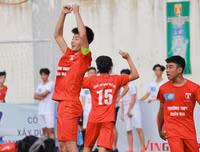 [ẢNH] 7 phút đau tim trận THPT Xuân Mai thắng sít sao THPT Marie Curie