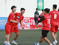 [ẢNH] THPT Lê Văn Thiêm: Quá nhanh, quá nguy hiểm!