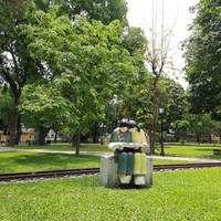 [Ảnh] Bật cười với các bức tượng bỗng dưng lòe loẹt ở Công viên Thống Nhất