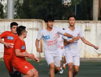 [ẢNH] Toàn cảnh lượt trận 15h chiều nay 23-10