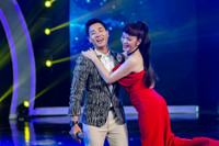 Lý Nhã Kỳ xuất hiện rạng rỡ sau tin đồn 