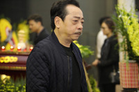 [ẢNH] Nghệ sỹ Việt thương tiếc đưa tiễn NSND Anh Tú về nơi yên giấc ngàn thu