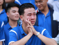 [ẢNH] THPT Lê Văn Thiêm, dù thế nào cổ động viên vẫn luôn ở bên các bạn!